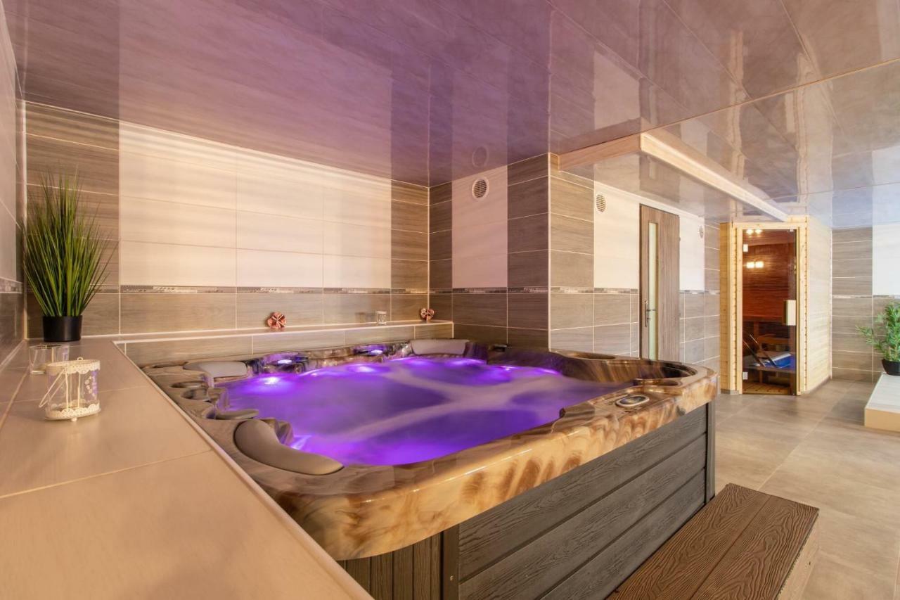 Restaurace Penzion Pod Sumarnikem Tvarozna Lhota Luaran gambar