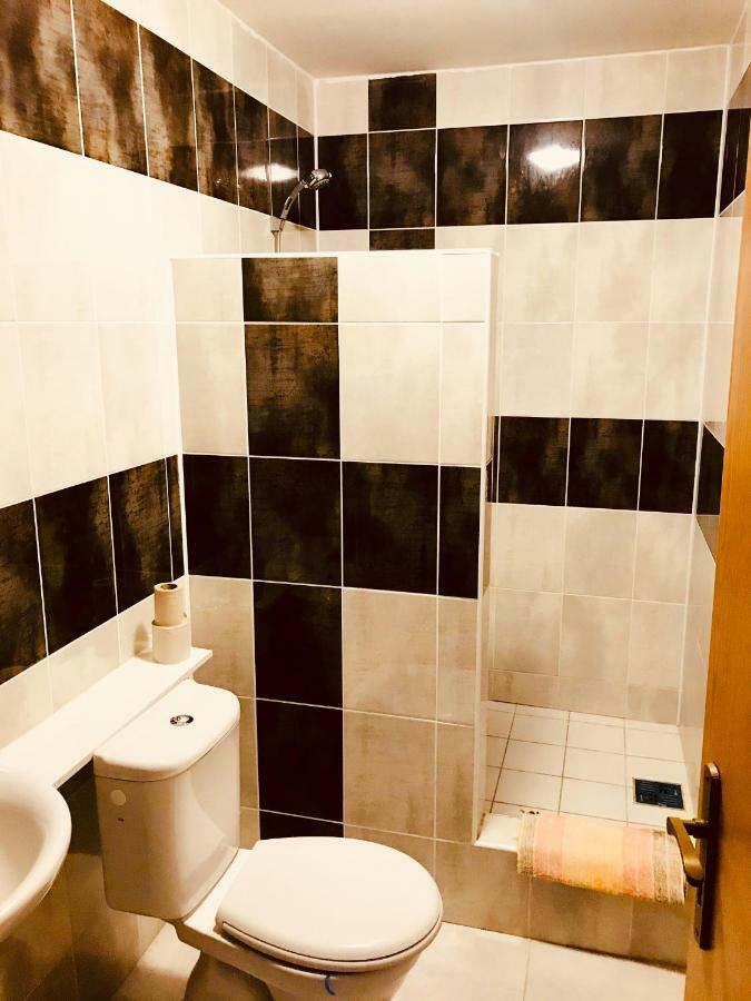 Restaurace Penzion Pod Sumarnikem Tvarozna Lhota Luaran gambar